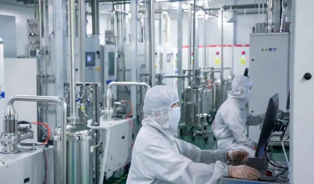 年產(chǎn)能達(dá)20萬片！瀚天天成碳化硅產(chǎn)業(yè)園二期項(xiàng)目竣工，三期產(chǎn)能預(yù)達(dá)140萬片！